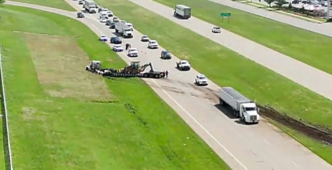 Semi careens into oncoming traffic on Hwy 169 in Owasso